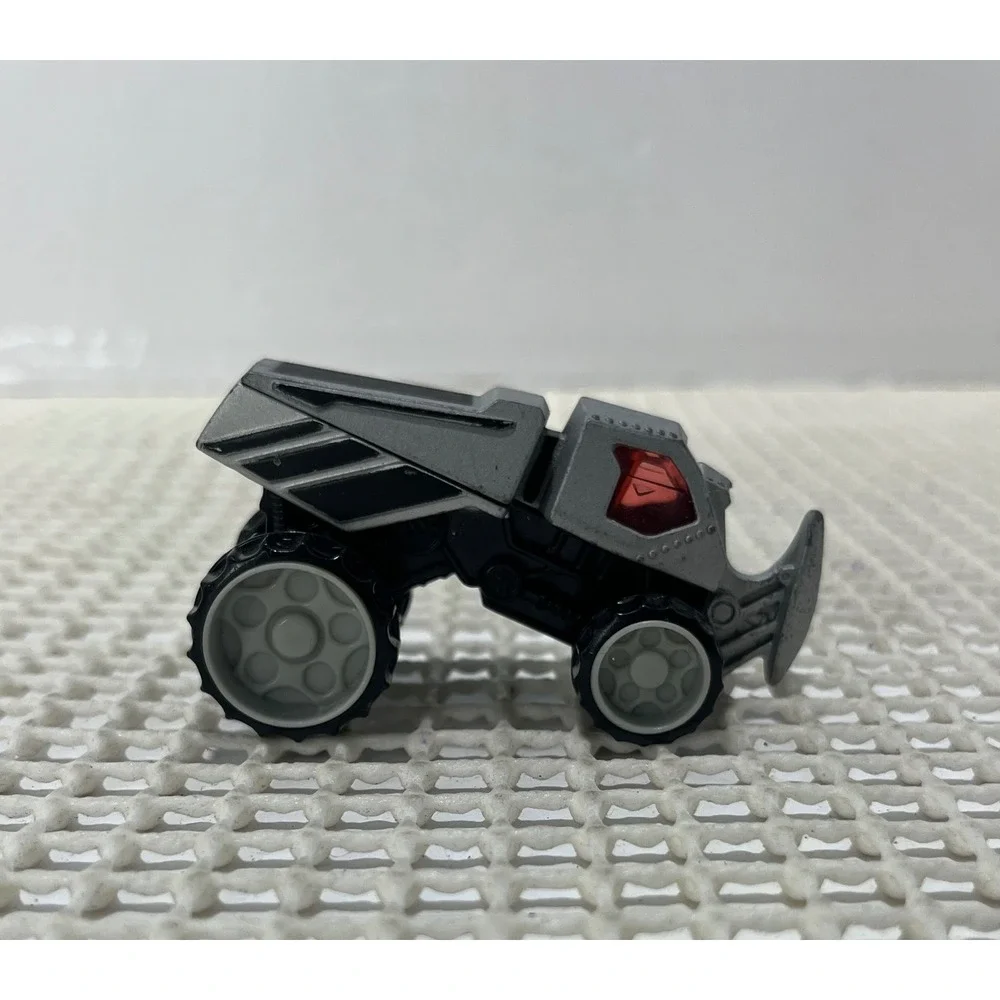 2007 Hot Wheels Ram Slammer Silver &‎ Black McDonald's Stunt Strikers #1/8